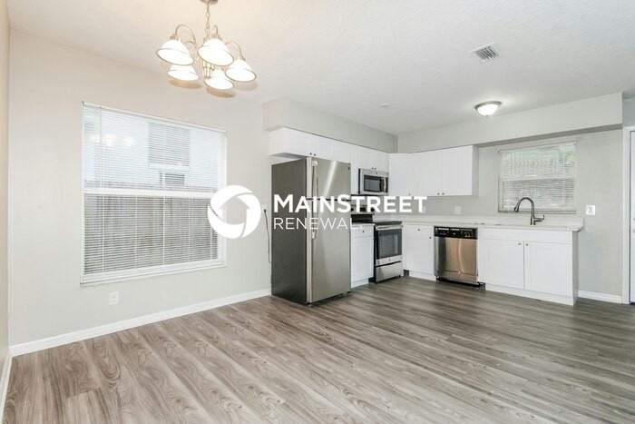 913 E Ida St - Photo 6 of 16