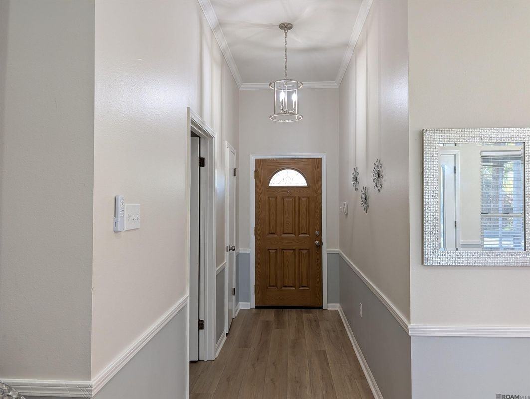 13432 S Fairview Ave - Photo 2 of 45