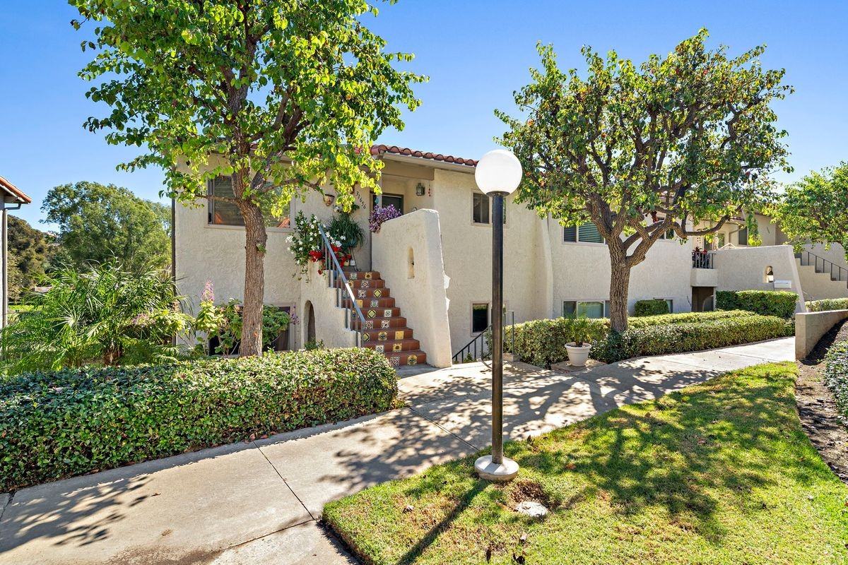 31654 W Nine Dr - Photo 4 of 50