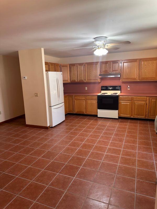 167 Townsend St - Photo 5 of 32