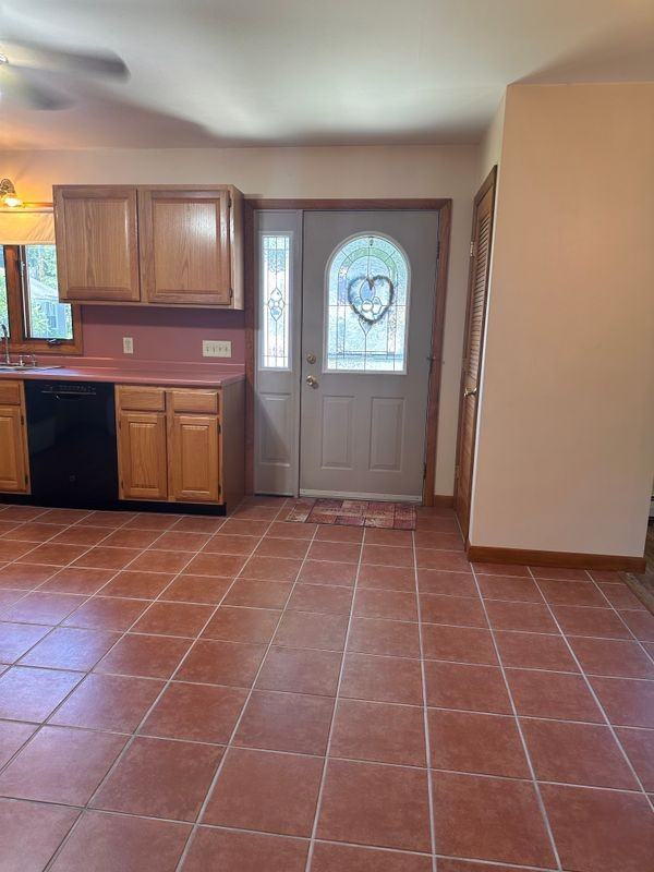 167 Townsend St - Photo 7 of 32