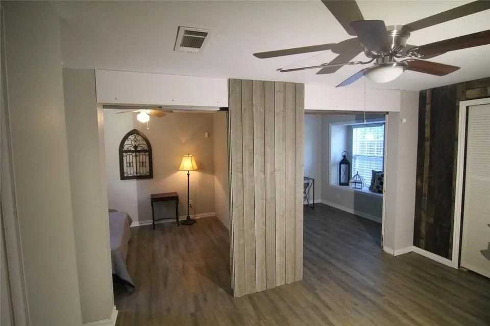 4000 Winfield Ave ##B - Photo 4 of 10