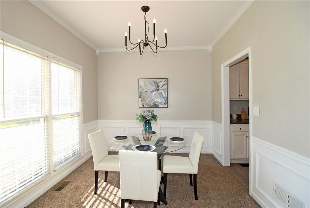 1213 Kingsbury Ln - Photo 3 of 42