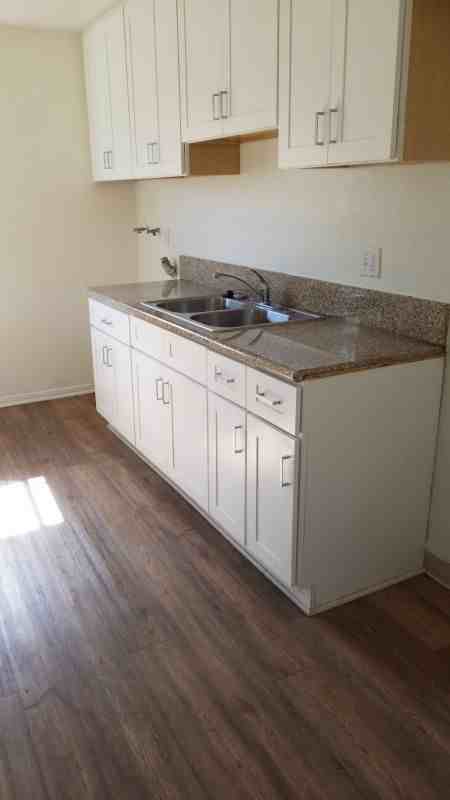 1125 Nicklett Ave - Photo 3 of 7
