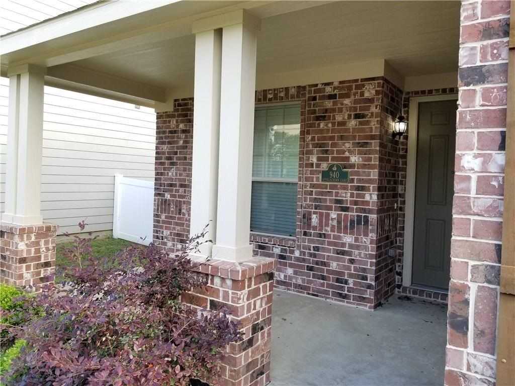 940 Appalachian Ln - Photo 2 of 4