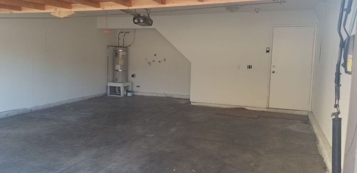 6431 Los Robles Ave ##12 - Photo 2 of 11