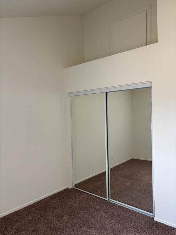 6431 Los Robles Ave ##12 - Photo 4 of 11