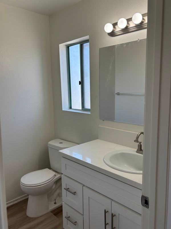 6431 Los Robles Ave ##12 - Photo 5 of 11