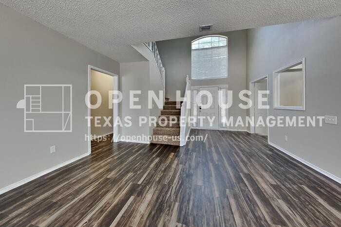 6016 Pennsylvania Ave - Photo 4 of 25