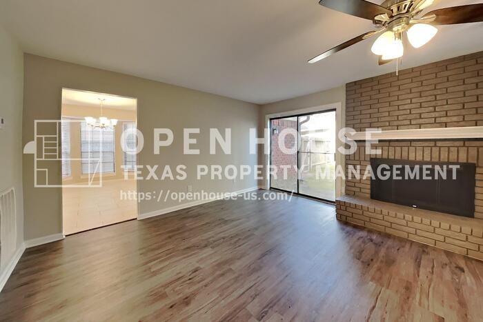 2615 Silver Falls Dr - Photo 5 of 26
