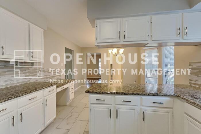2615 Silver Falls Dr - Photo 7 of 26