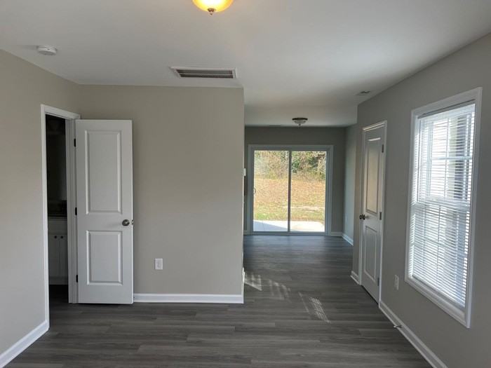 507 E Mills Dr - Photo 3 of 13