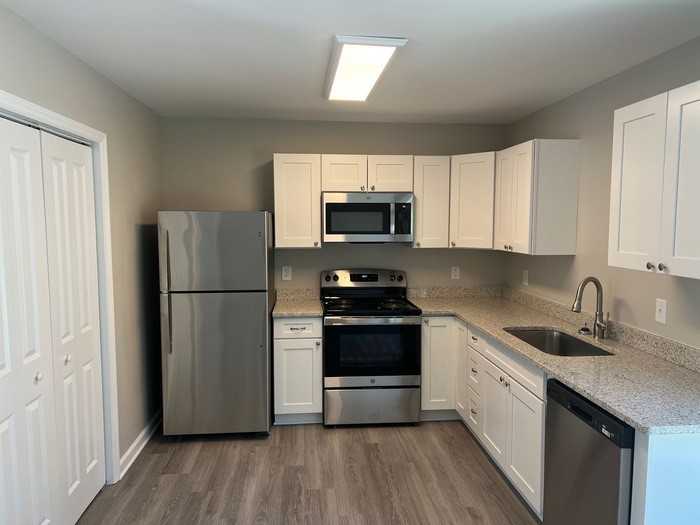 507 E Mills Dr - Photo 7 of 13