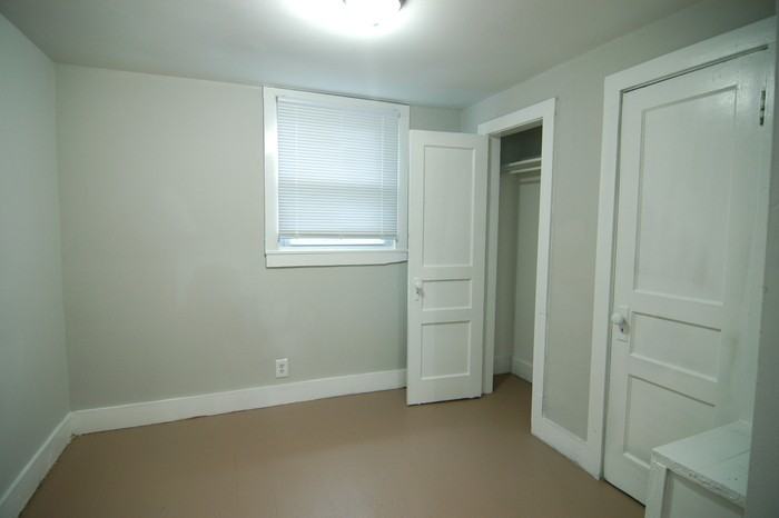 1407 Meharry Blvd #D - Photo 7 of 19