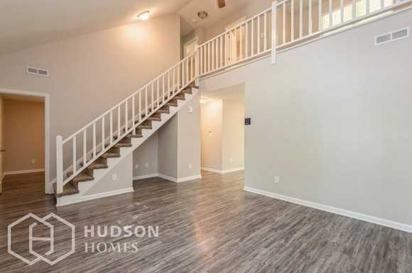 601 Pennwood Ln - Photo 5 of 25