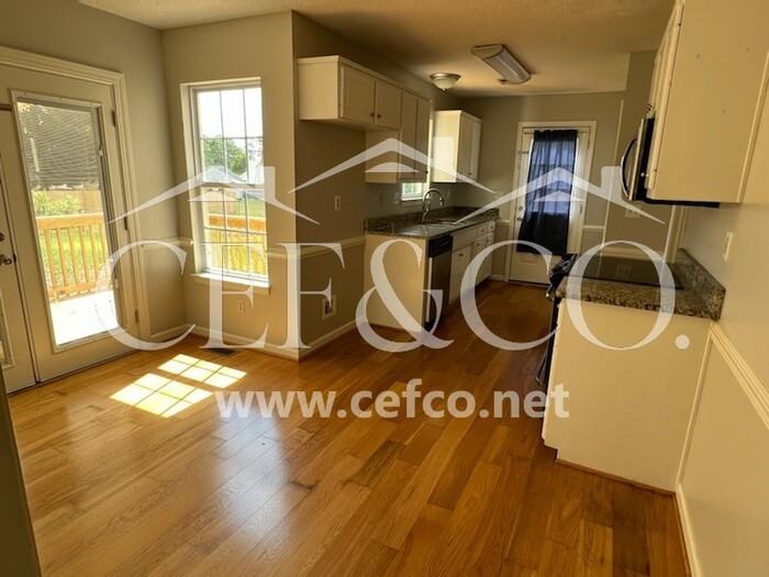 349 E Myles Ln - Photo 3 of 11
