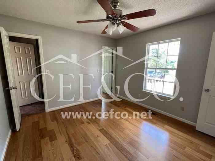 349 E Myles Ln - Photo 6 of 11