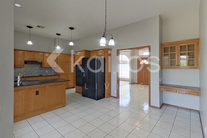 3101 Ne 130th St - Photo 7 of 27