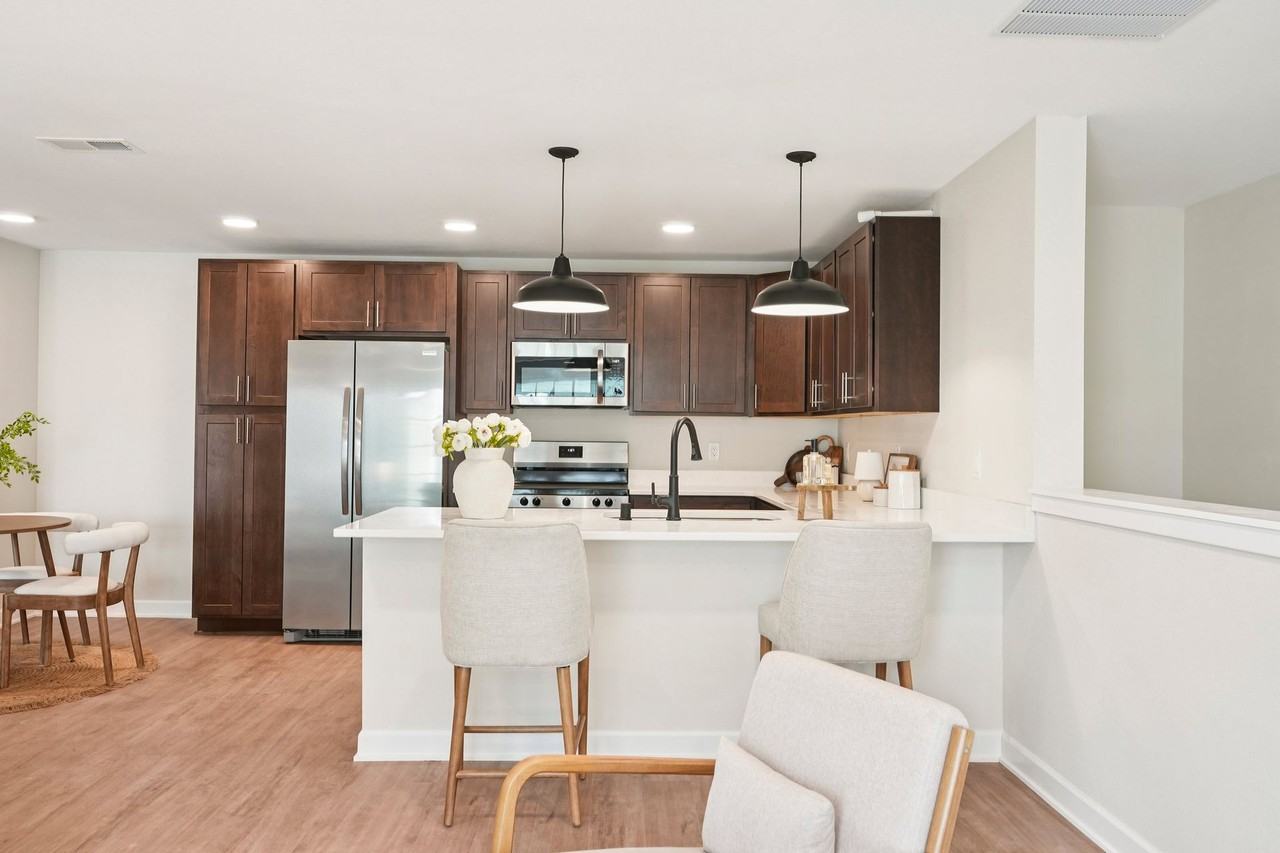Marshview Apartments LLC - Photo 2 of 5
