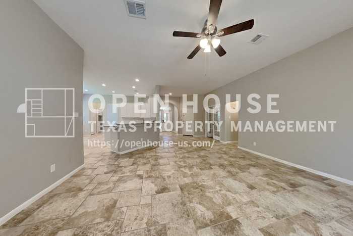 15610 Forest Run Dr - Photo 5 of 20