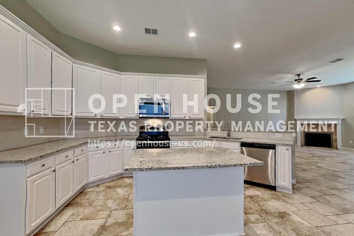 15610 Forest Run Dr - Photo 6 of 20