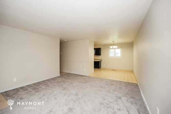 25120 Sandhurst Rd - Photo 6 of 12