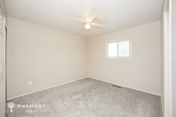 25120 Sandhurst Rd - Photo 7 of 12