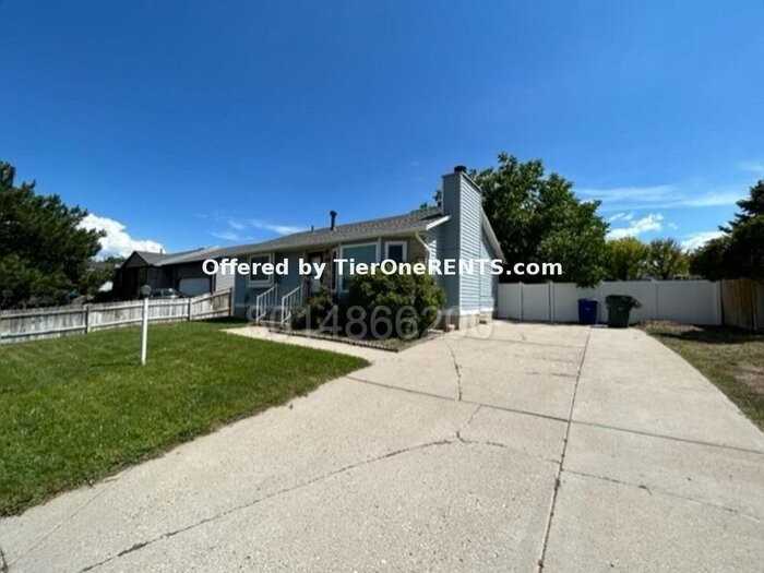 5675 W 4360 S - Photo 3 of 25