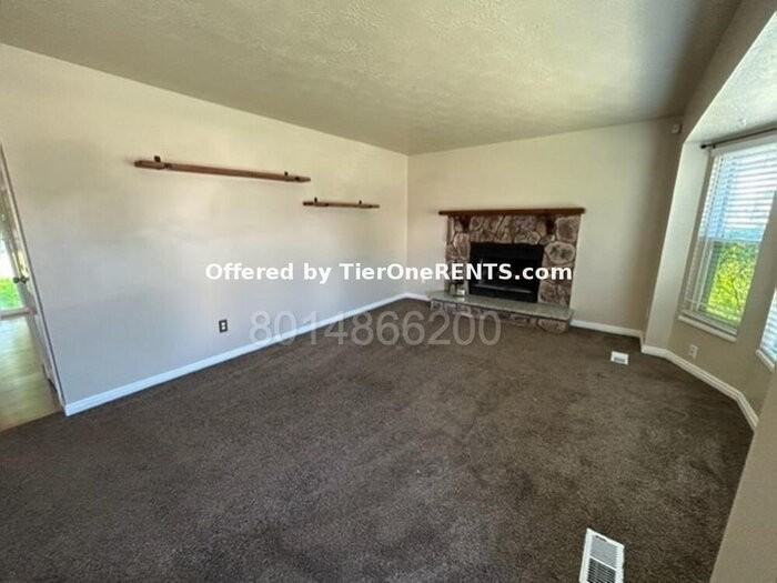5675 W 4360 S - Photo 4 of 25