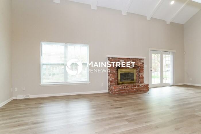 1901 E Sheridan St - Photo 6 of 18