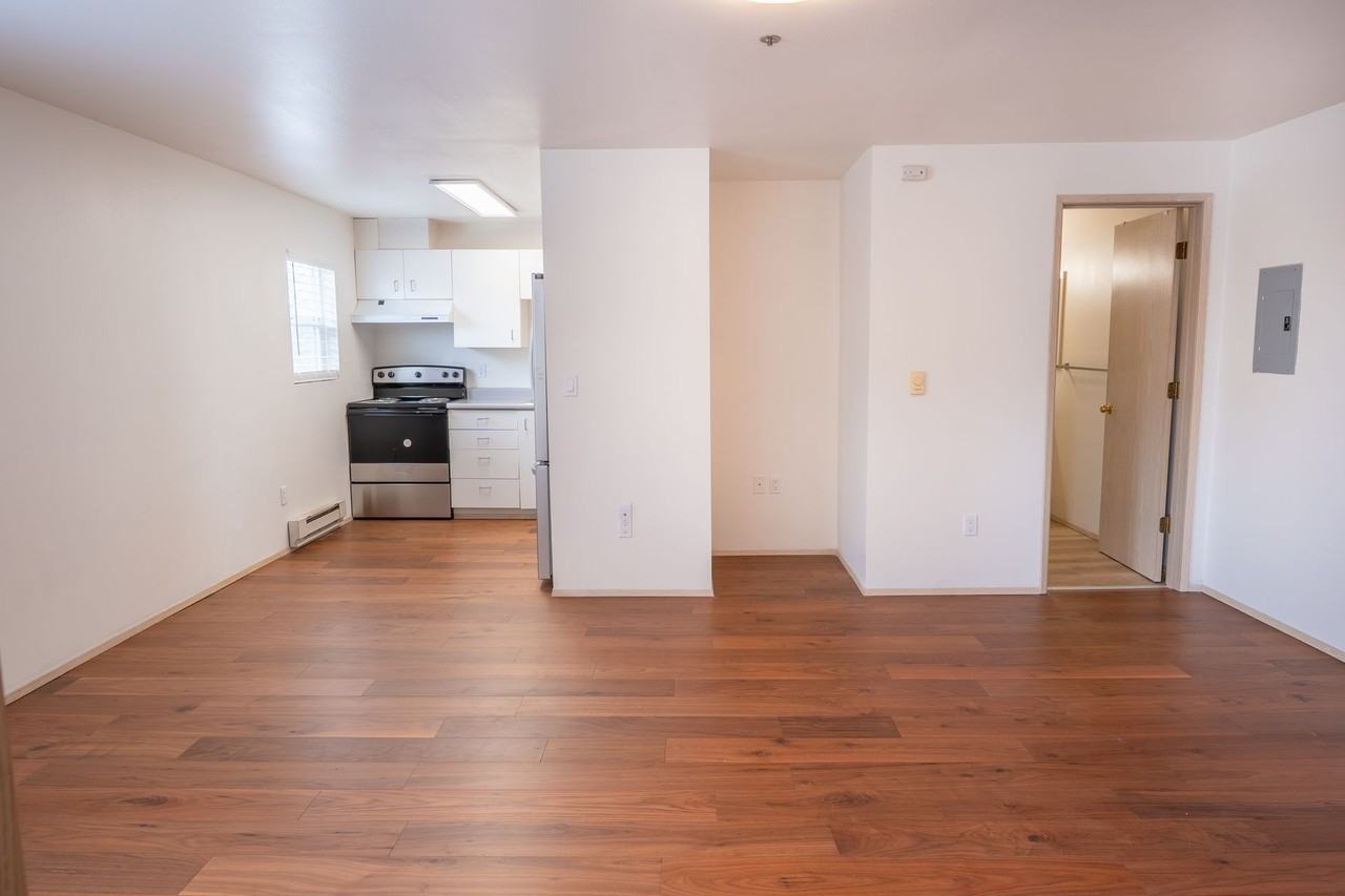 Pacific Crest Apartments in Tacoma - Photo 2 of 46