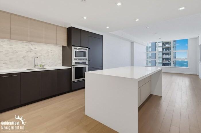 1388 Kettner Blvd #2409 - Photo 4 of 22