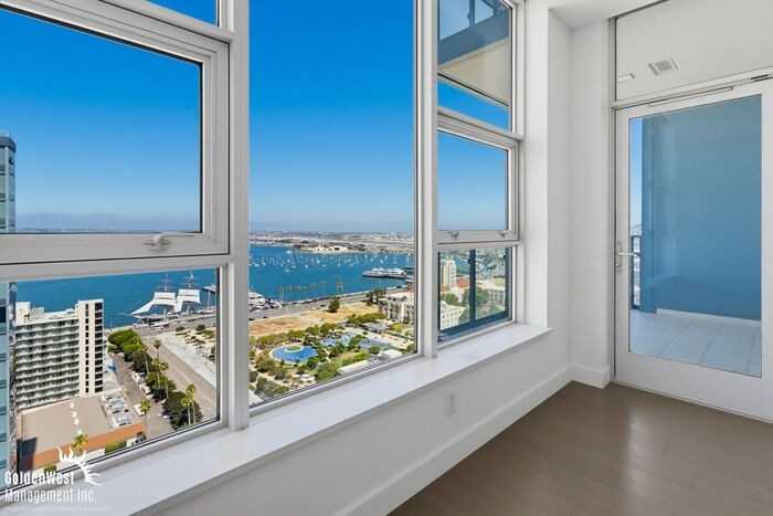 1388 Kettner Blvd #2409 - Photo 3 of 22