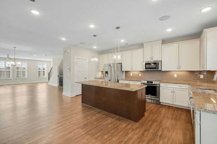 4204 Bon Secours Pkwy #B - Photo 4 of 30