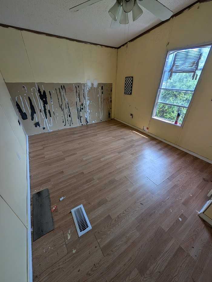101 Felix Dr - Photo 5 of 16