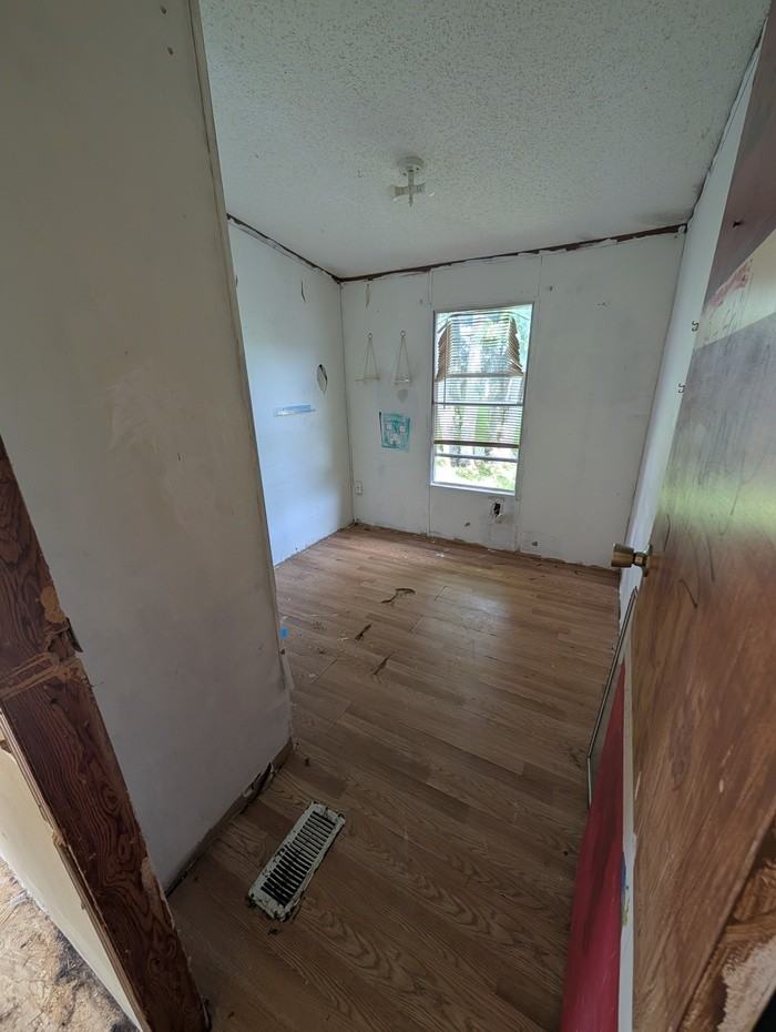 101 Felix Dr - Photo 6 of 16