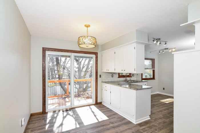 11811 65th Pl N - Photo 5 of 15