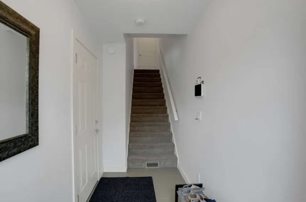 575 Sherwood Boulevard Northwest - Photo 2 of 21