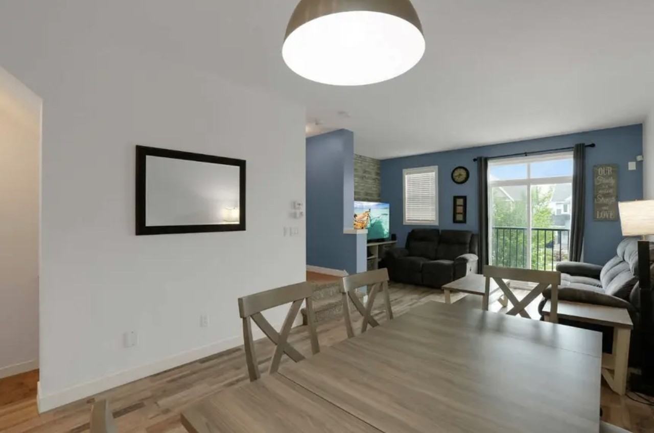 575 Sherwood Boulevard Northwest - Photo 3 of 21