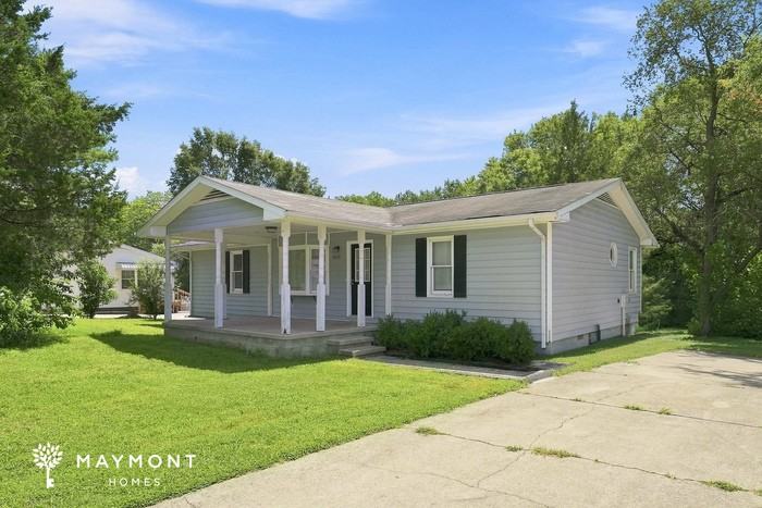 1628 Thompson Dr - Photo 2 of 3