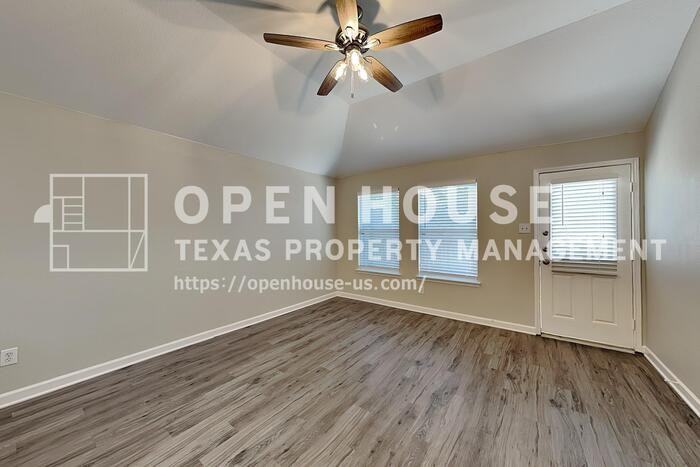 3040 Spotted Owl Dr - Photo 4 of 20