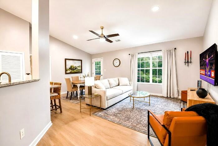131 Wexford Dr #301 - Photo 4 of 24