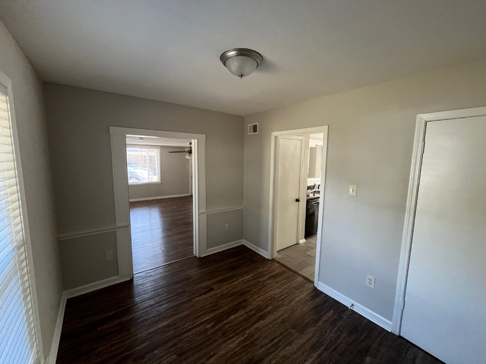 3568 Clearbrook St - Photo 3 of 25
