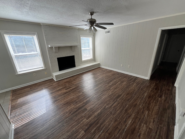 3568 Clearbrook St - Photo 7 of 25