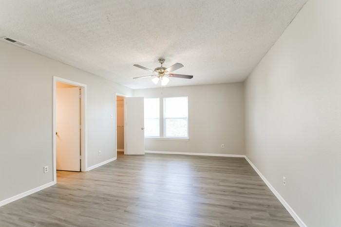 2394 Collins Way - Photo 7 of 12