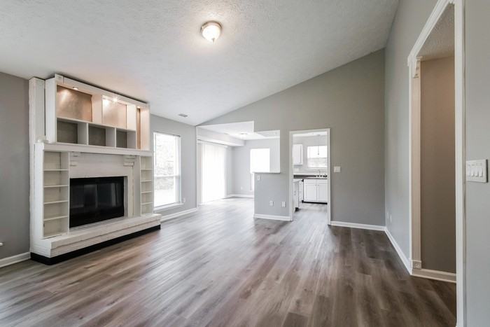 11318 Kristen Ln - Photo 4 of 12