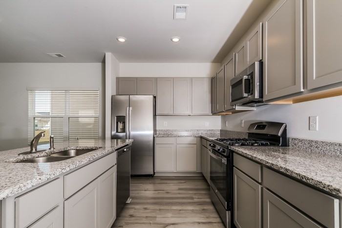 168 Dorian Loop - Photo 6 of 13