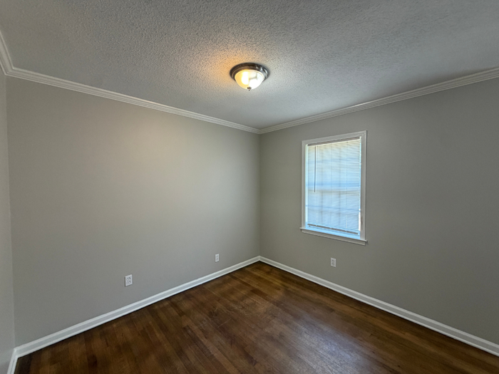 5188 Banbury Ave - Photo 3 of 21