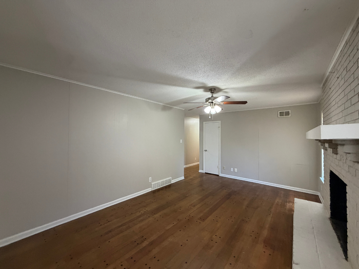 5188 Banbury Ave - Photo 7 of 21