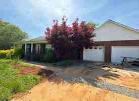 featured image of 996 New Market Rd